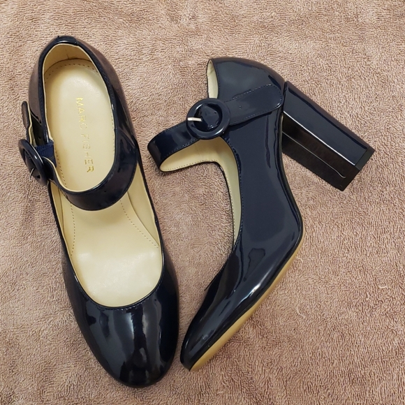 Marc Fisher Shoes - Marc Fisher navy blue mary jane patent heels 6.5
